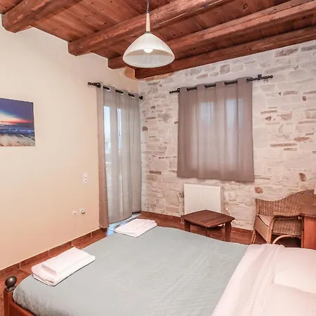 Ydria Villas וילה *